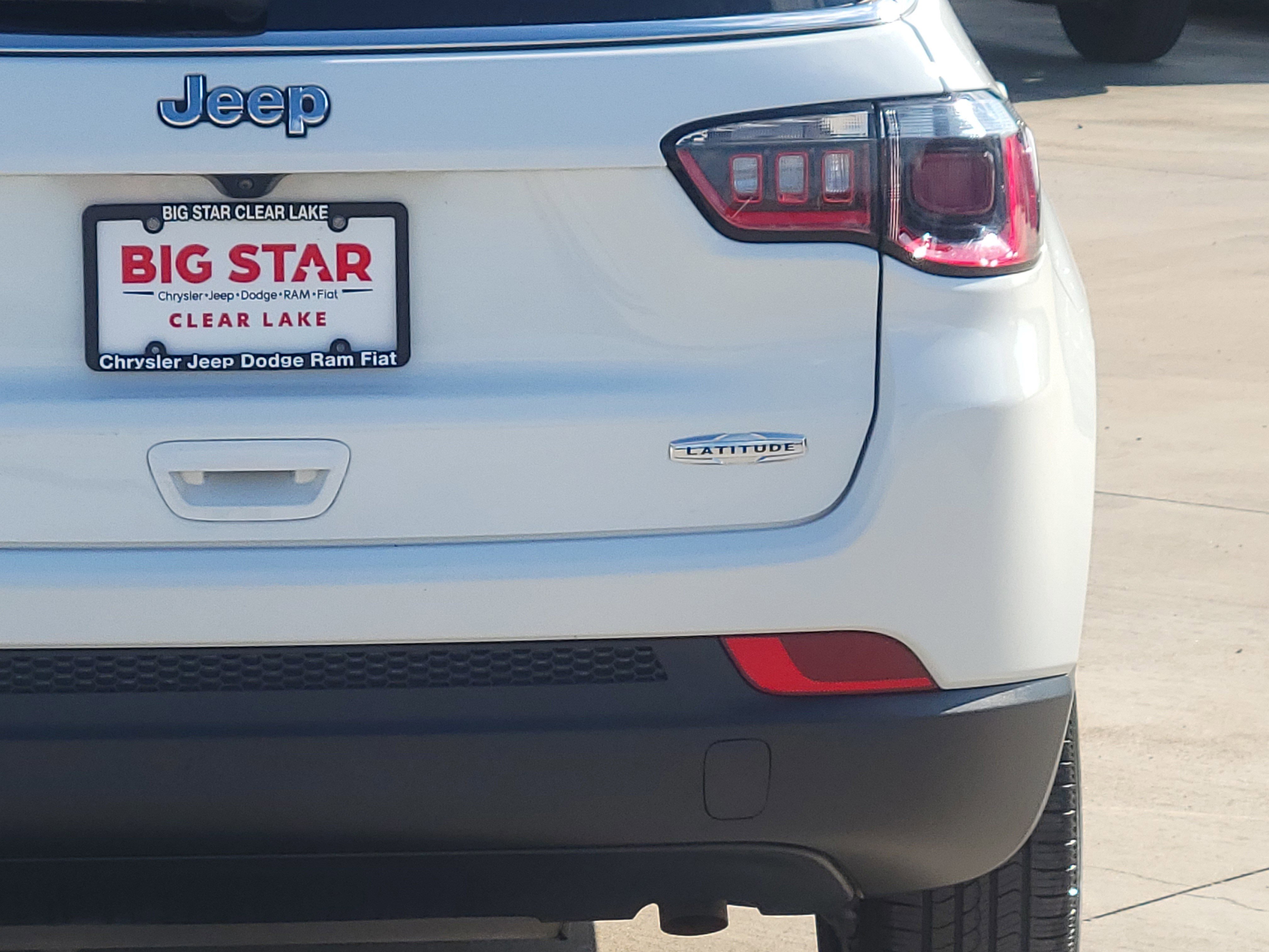 Used 2023 Jeep Compass Latitude image 7