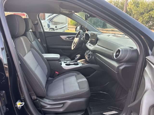 Used 2024 Chevrolet Blazer LT w/ Convenience Package FWD image 28