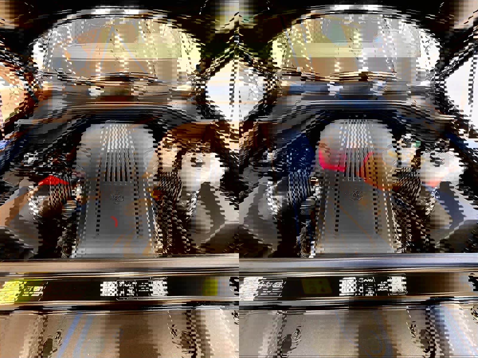 New 2025 Land Rover Range Rover SE image 12