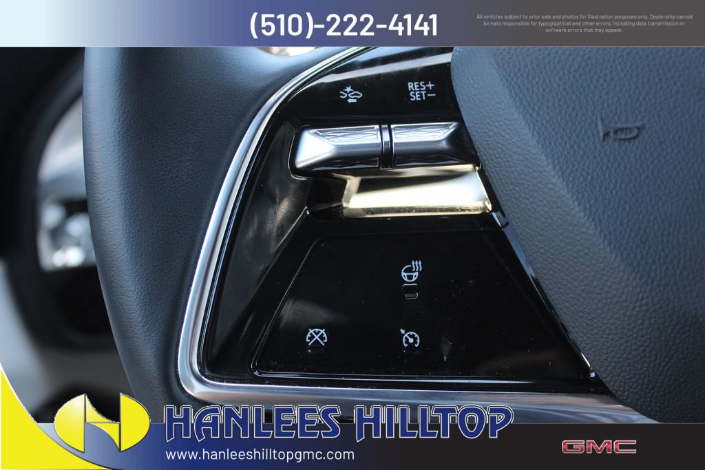 Used 2024 Cadillac Lyriq Luxury AWD/4WD image 31