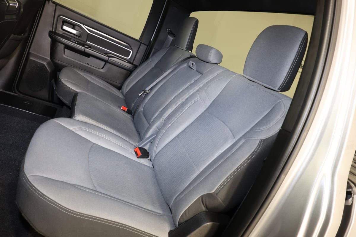 Used 2024 RAM 2500 Big Horn AWD/4WD image 9
