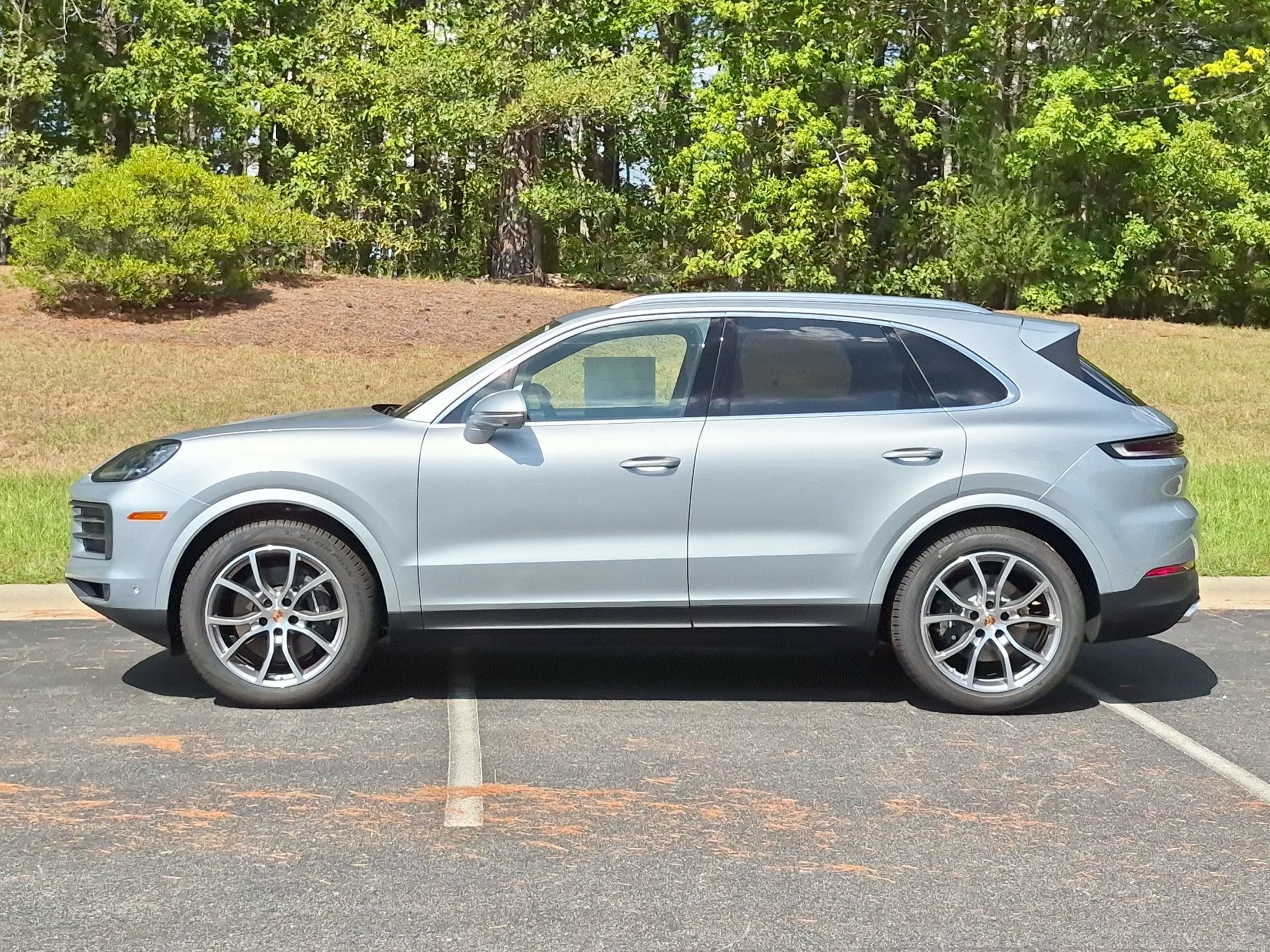 New 2026 Porsche Cayenne AWD/4WD image 2