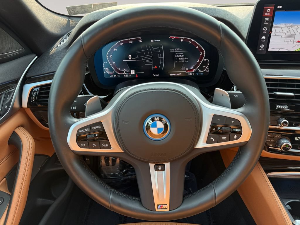 Used 2023 BMW 530e xDrive w/ Premium Package AWD/4WD image 12