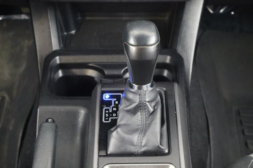 Used 2020 Toyota Tacoma TRD Sport AWD/4WD image 28