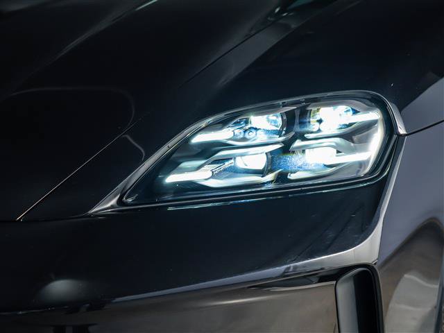 New 2026 Porsche Taycan 4S AWD/4WD image 12