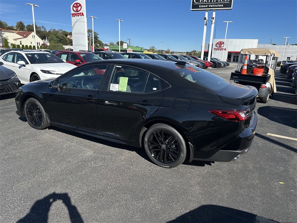 New 2026 Toyota Camry SE image 3