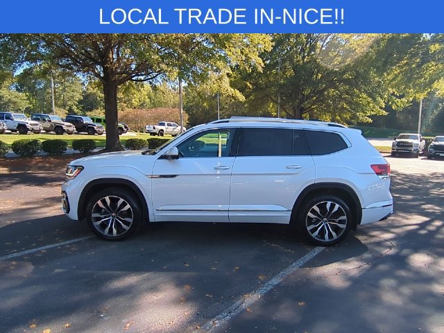 Used 2023 Volkswagen Atlas SEL Premium AWD/4WD image 2