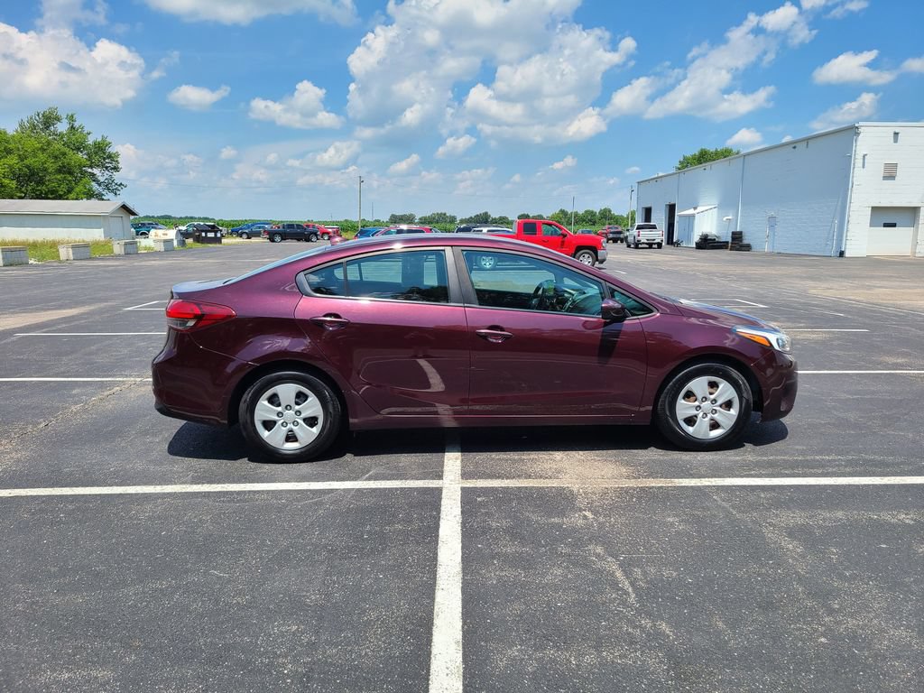 Used 2017 Kia Forte LX FWD image 8