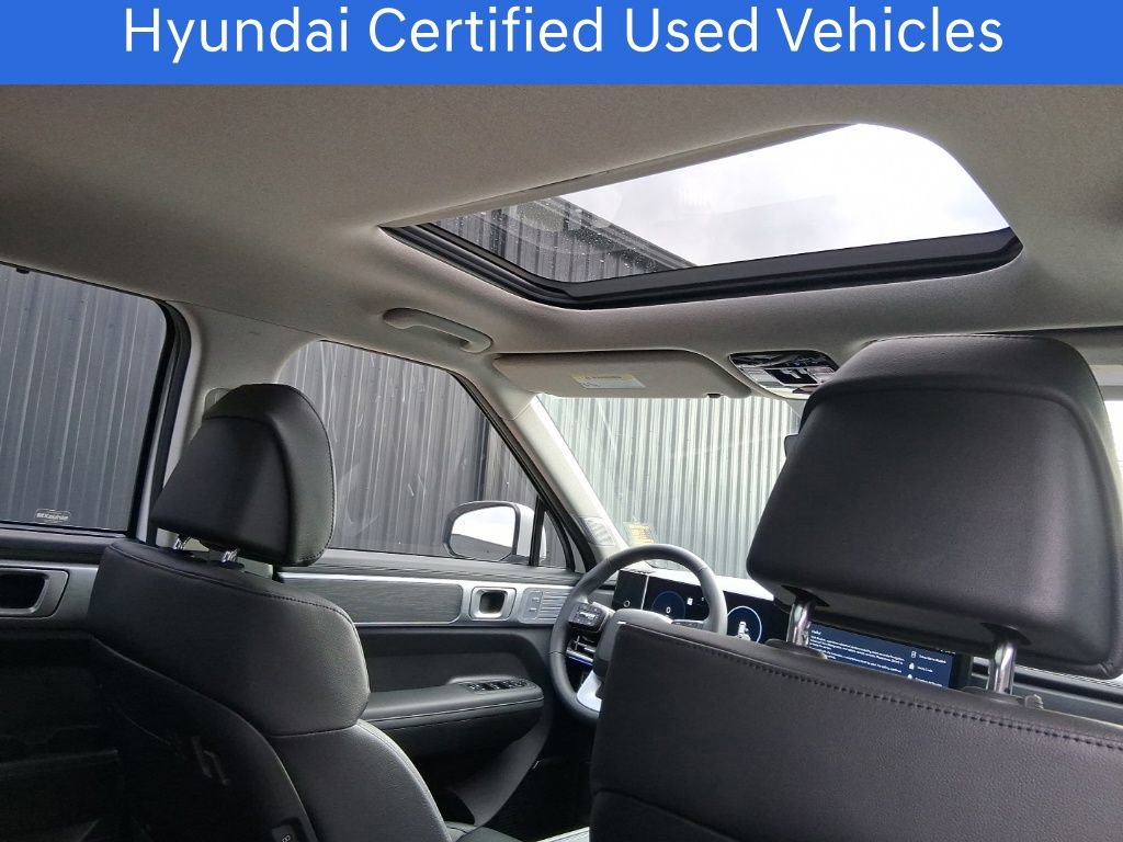 Used 2025 Hyundai Santa Fe Limited image 14
