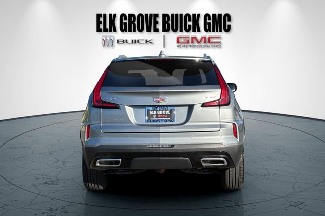 Used 2024 Cadillac XT4 Premium Luxury image 5
