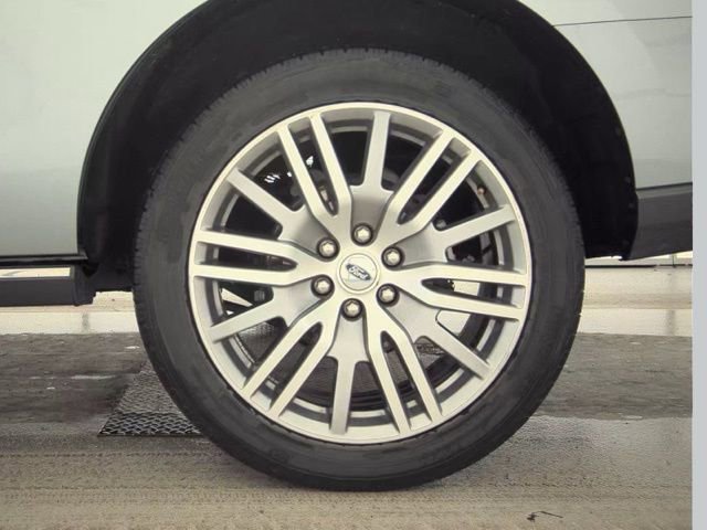 Used 2024 Ford Expedition Limited image 19