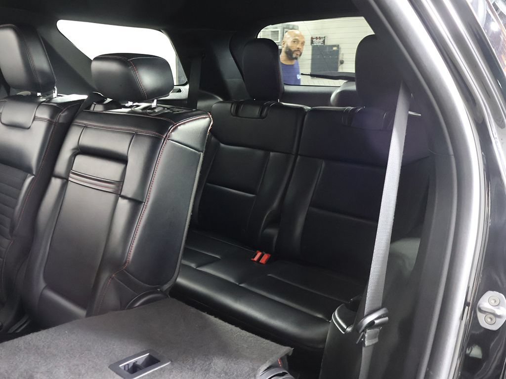 Used 2025 Ford Explorer ST-Line w/ ST-Line Street Pack AWD/4WD image 34