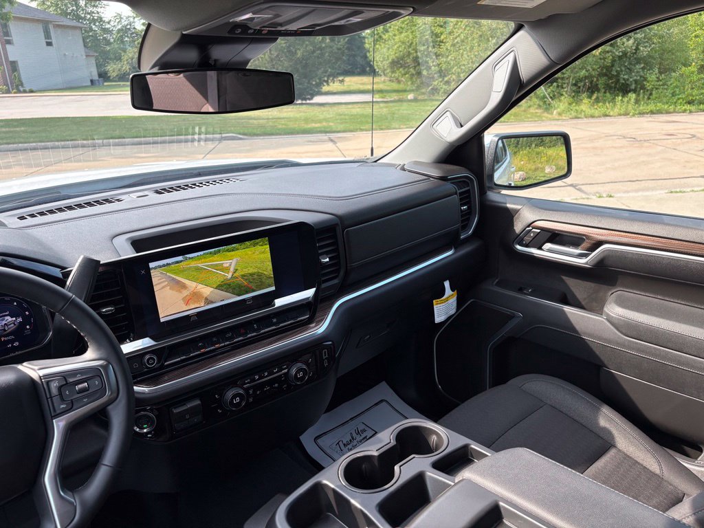 Used 2026 Chevrolet Silverado 1500 LT AWD/4WD image 44