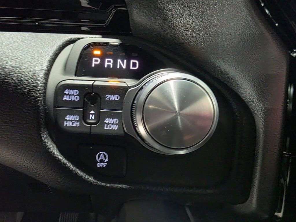 New 2026 RAM 1500 Laramie AWD/4WD image 46