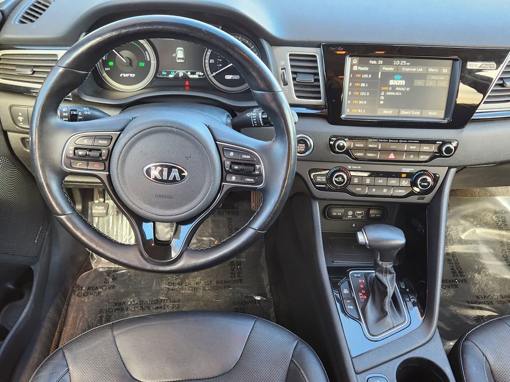Used 2018 Kia Niro EX Premium image 3