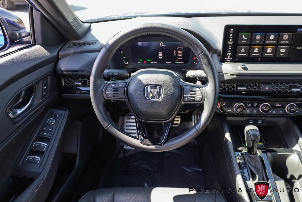 Used 2025 Honda Accord Sport image 2