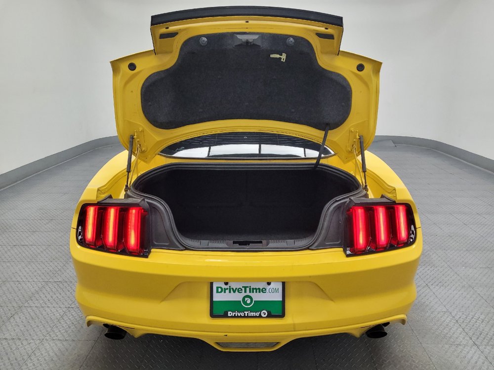 Used 2017 Ford Mustang Coupe RWD image 29