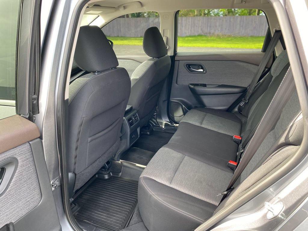 Used 2021 Nissan Rogue SV AWD/4WD image 18