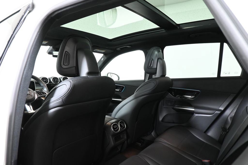 Certified 2025 Mercedes-Benz GLC 300 4MATIC image 6