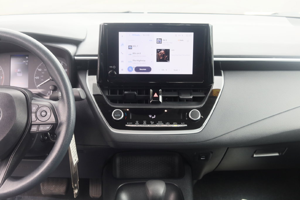 Used 2024 Toyota Corolla LE FWD image 16