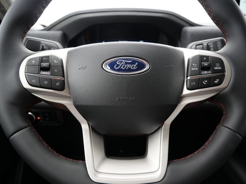 New 2026 Ford Explorer Active RWD image 23