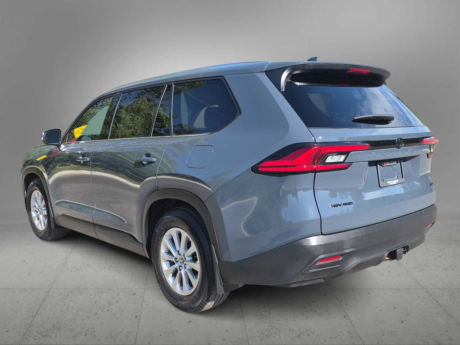 Used 2024 Toyota Grand Highlander AWD Hybrid image 6