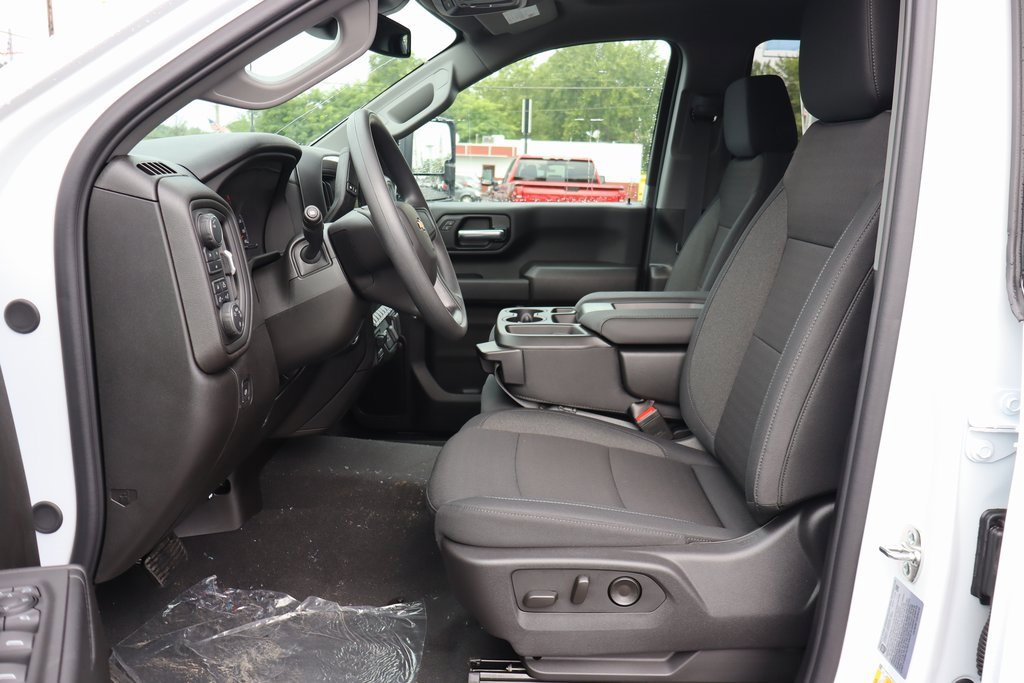 New 2025 Chevrolet Silverado 2500 Custom w/ Custom Value Package image 5