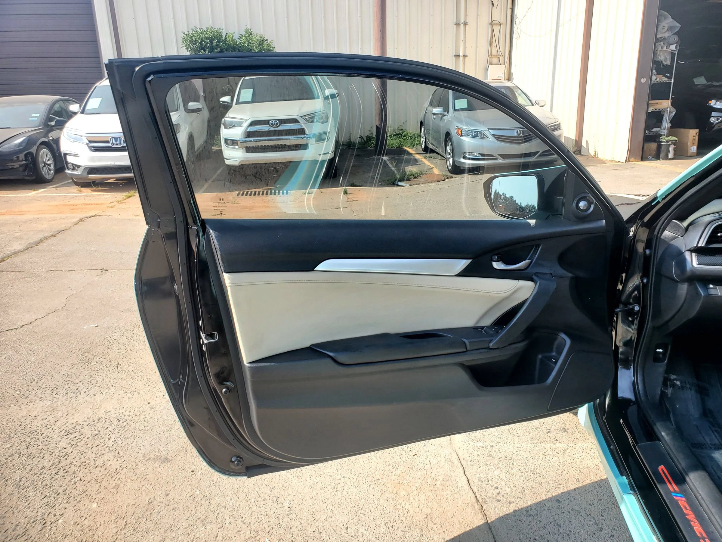 Used 2016 Honda Civic EX-L image 23