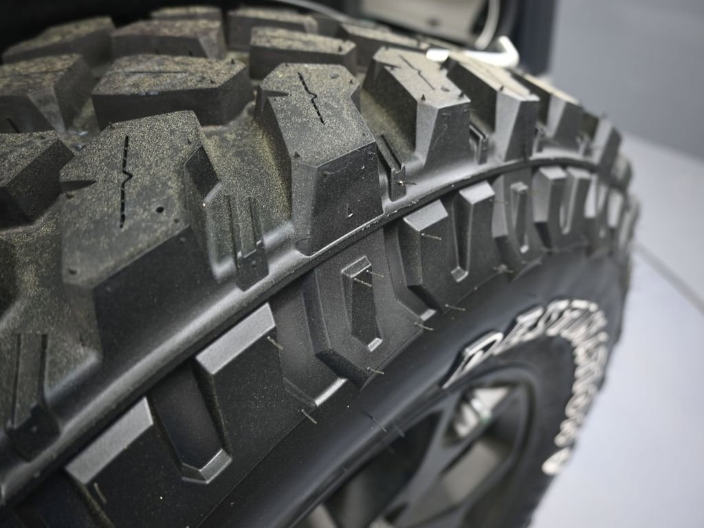 Used 2022 Jeep Wrangler Willys image 16