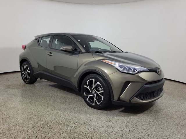 Used 2021 Toyota C-HR XLE FWD image 4
