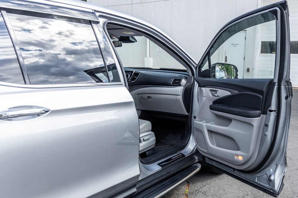 Used 2021 Honda Ridgeline RTL-E image 17