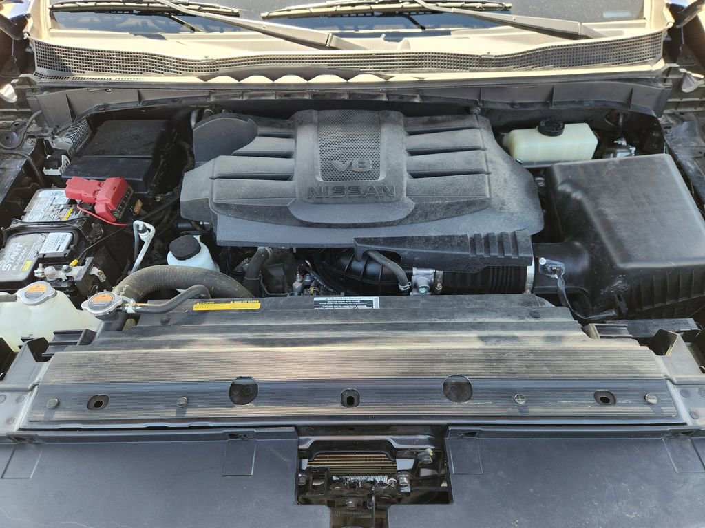 Used 2022 Nissan Titan SV image 21