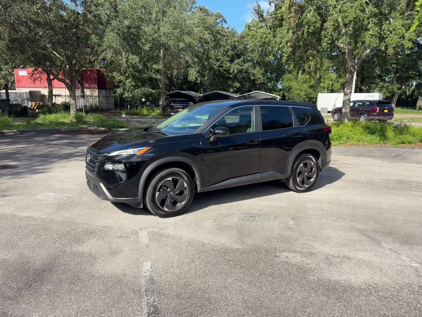 Used 2025 Nissan Rogue SV AWD/4WD image 7