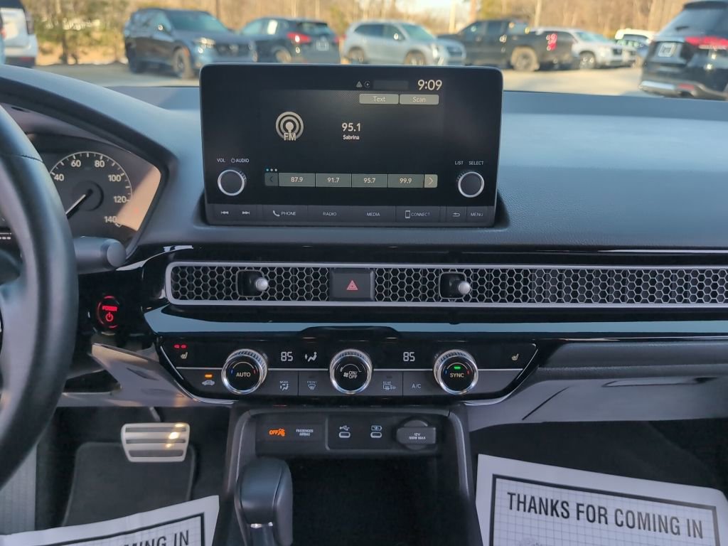 Used 2025 Honda Civic Sport image 17