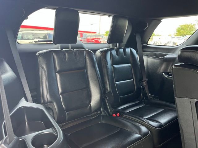 Used 2019 Ford Explorer Limited w/ Class III Trailer Tow Package AWD/4WD image 26