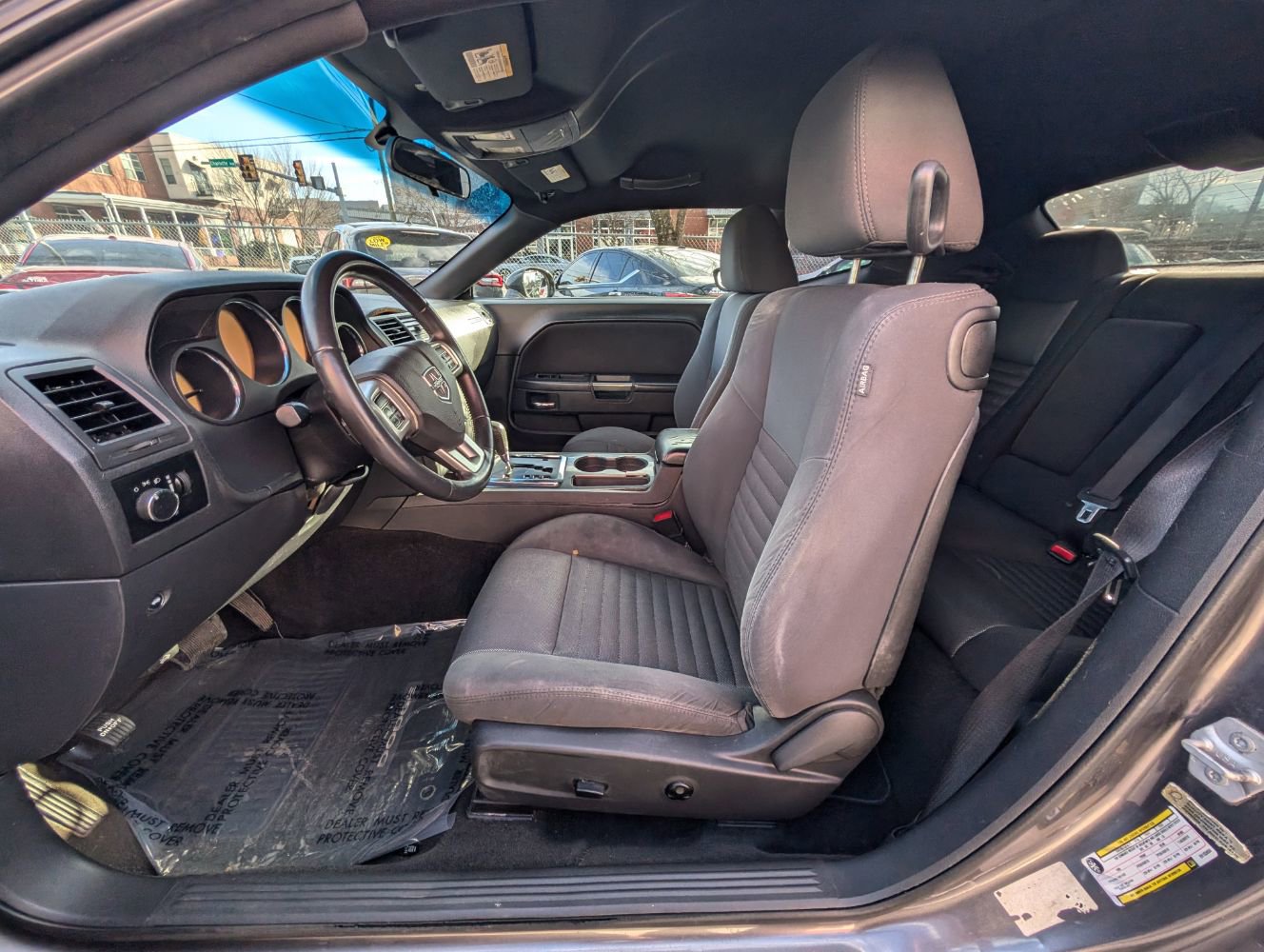 Used 2014 Dodge Challenger SXT image 15