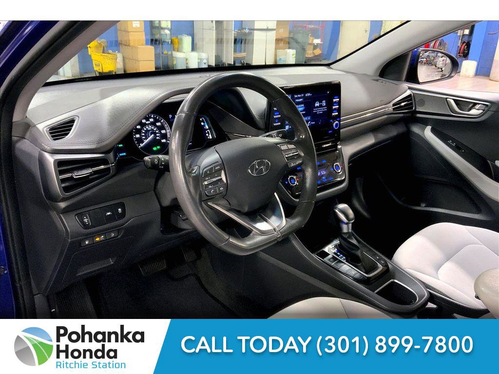 Used 2022 Hyundai Ioniq SE image 14