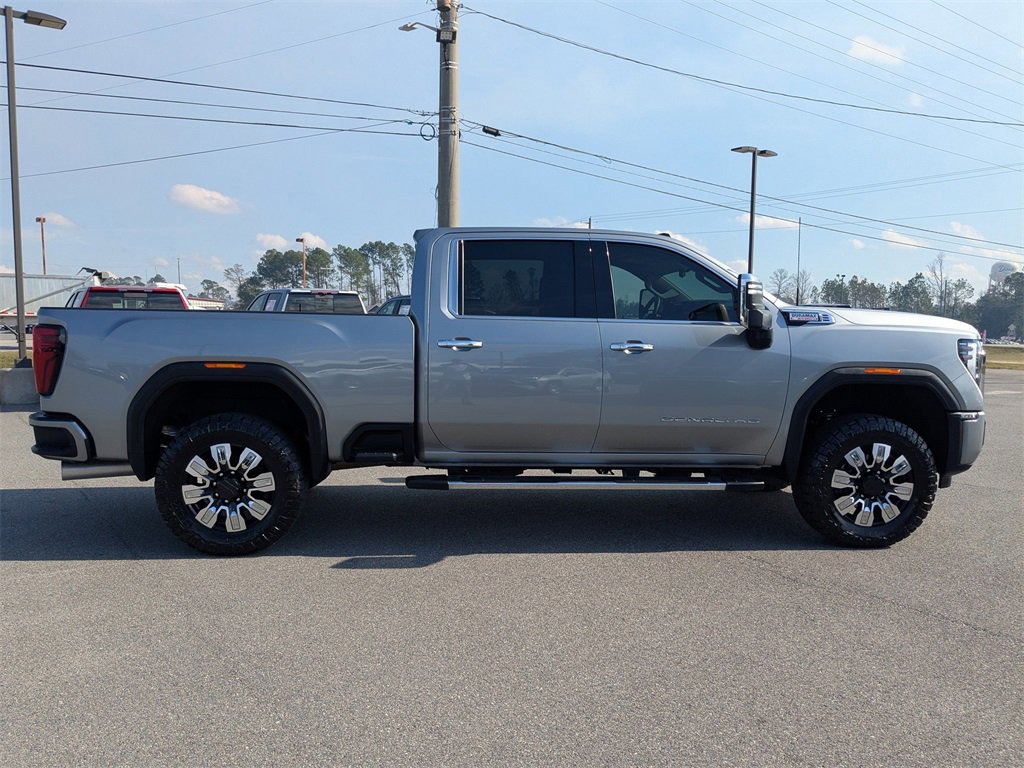 Used 2025 GMC Sierra 2500 Denali w/ Denali Reserve Package image 3