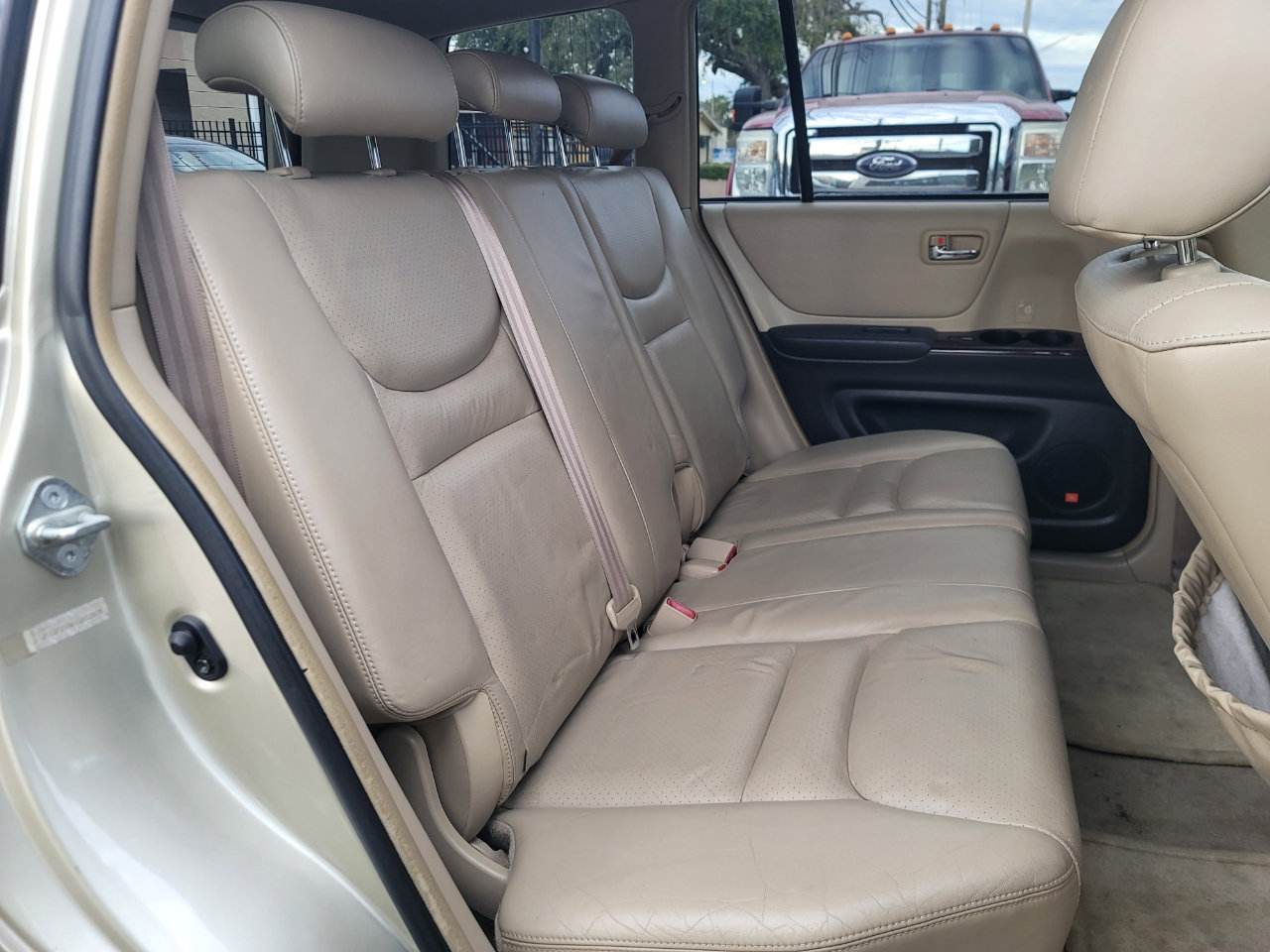 Used 2001 Toyota Highlander Limited image 16
