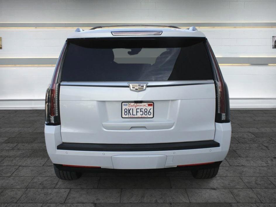Used 2017 Cadillac Escalade Premium Luxury image 6