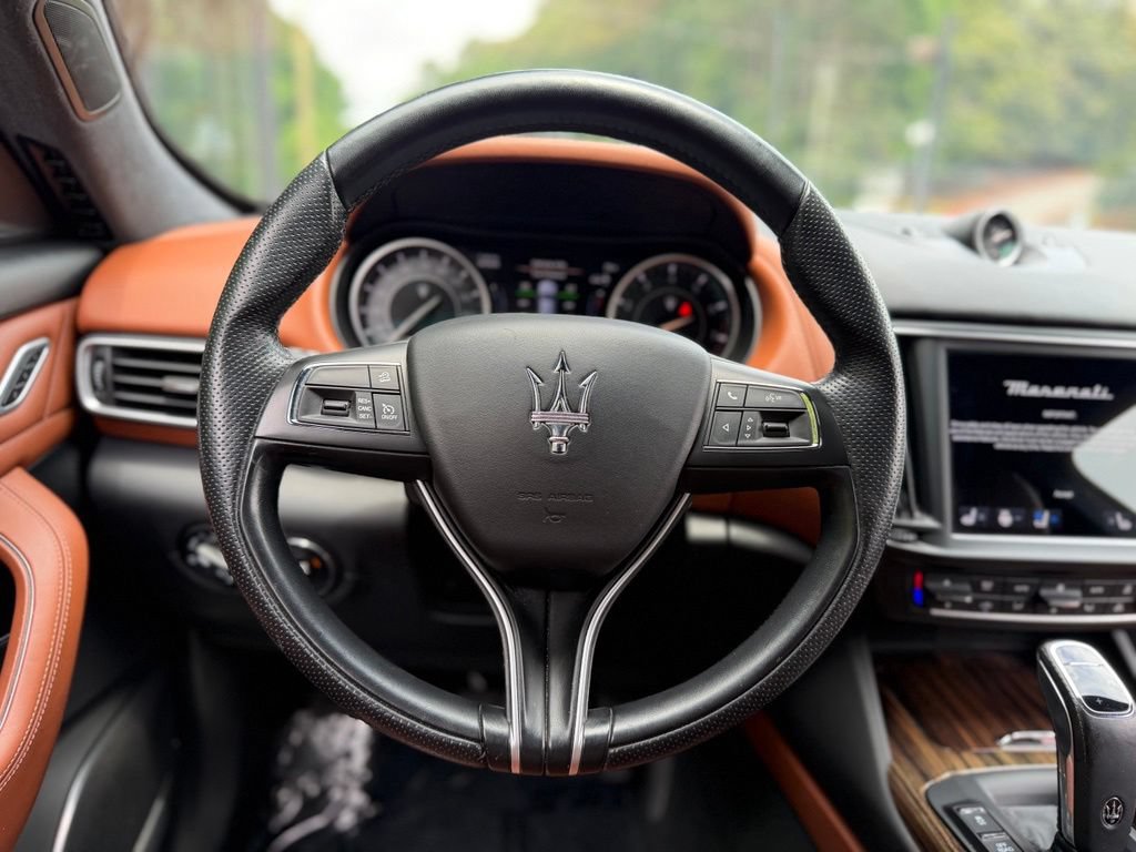 Used 2022 Maserati Levante GT AWD/4WD image 44