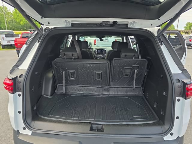 Used 2023 Chevrolet Traverse LT FWD image 14