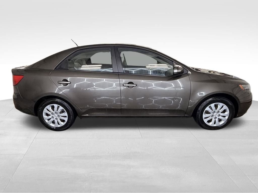 Used 2010 Kia Forte EX image 10