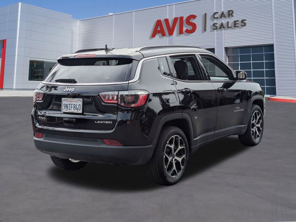 Used 2025 Jeep Compass Limited image 6
