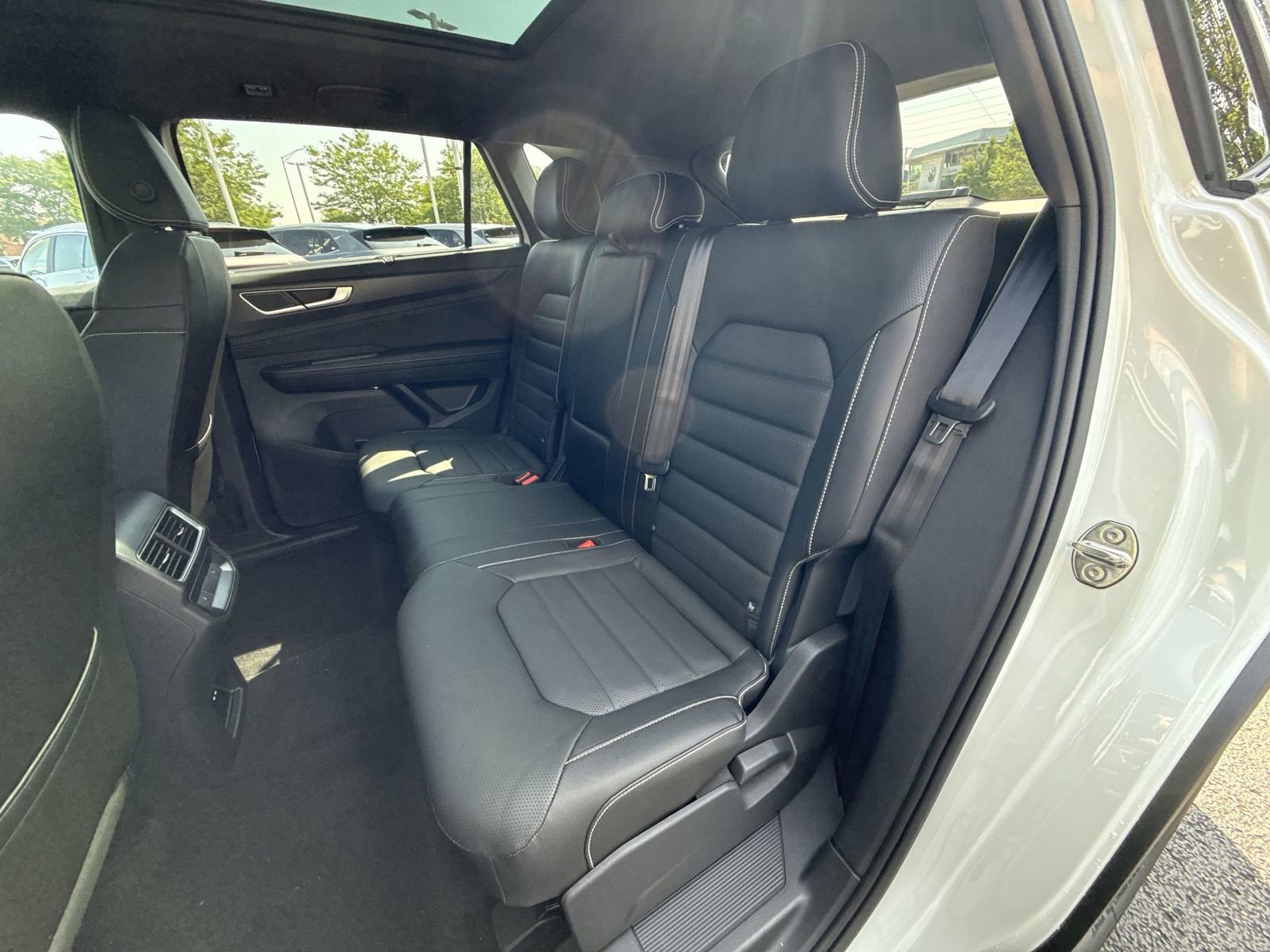 New 2025 Volkswagen Atlas Cross Sport SEL image 24