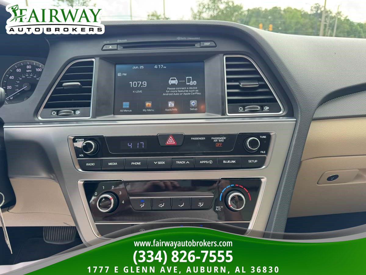 Used 2017 Hyundai Sonata SE FWD image 23