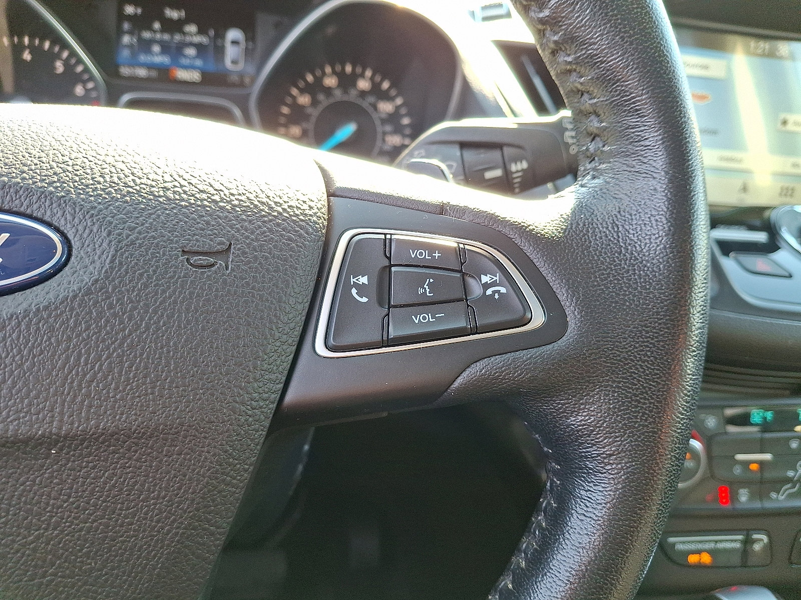 Used 2017 Ford Escape Titanium w/ Equipment Group 301A image 21