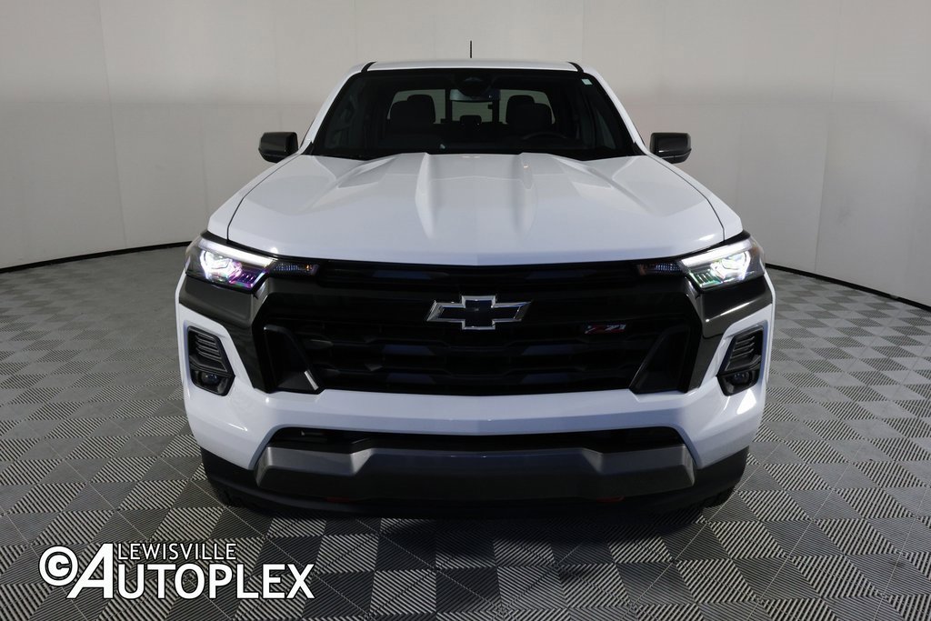 Used 2024 Chevrolet Colorado Z71 w/ Z71 Convenience Package 2 image 2