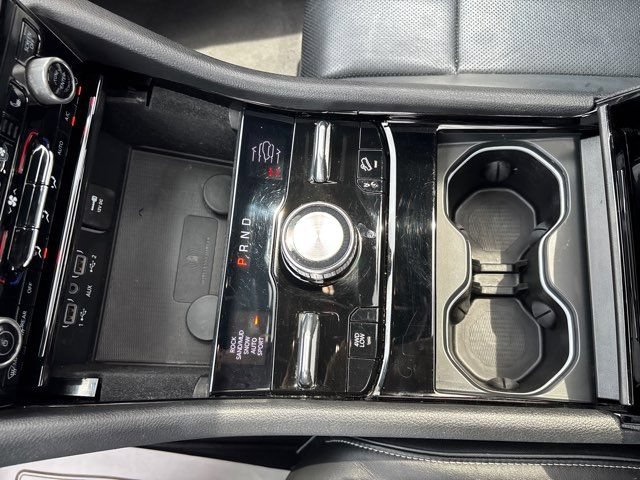 Used 2022 Jeep Grand Cherokee L Overland w/ Luxury Tech Group IV AWD/4WD image 44
