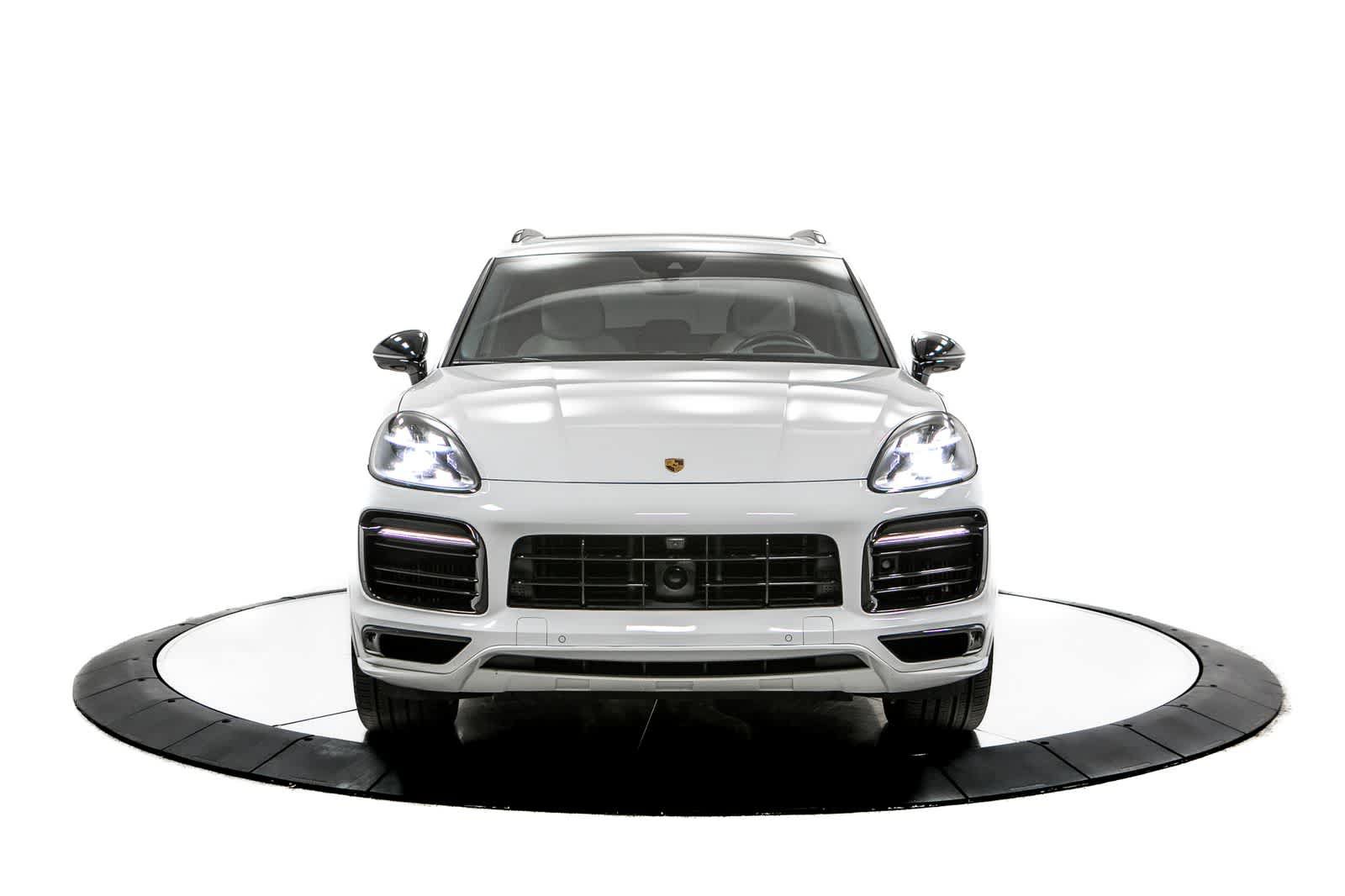 Certified 2023 Porsche Cayenne GTS w/ Premium Package Plus AWD/4WD image 10